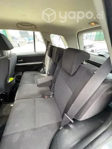 Suzuki grand nomade 2012