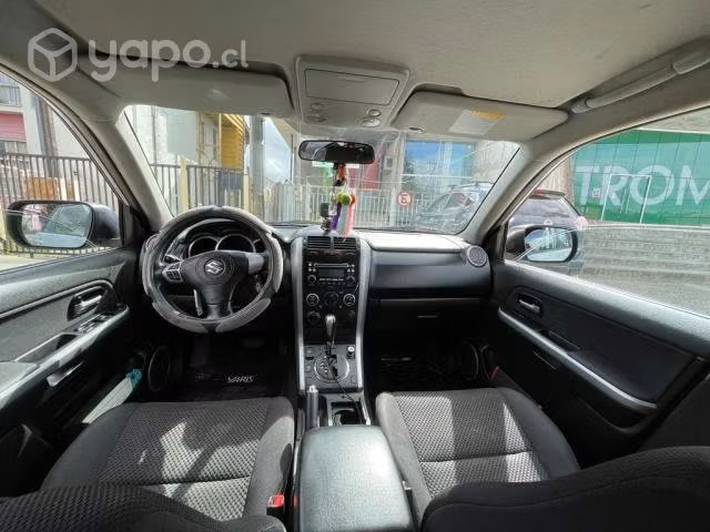 Suzuki grand nomade 2012