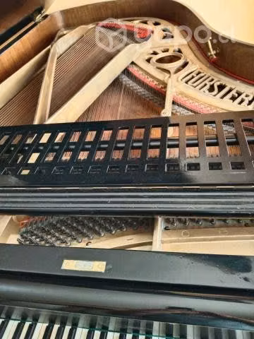 Piano Forster Antiguo con su Taburete