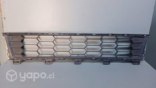 Rejilla Mitsubishi l200 dmg repuestos 03.2