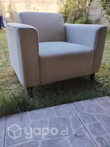 2 sillones color beige