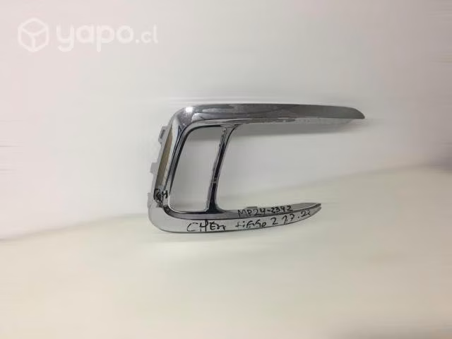 Bisel cromado de tapa de neblinero rh chery tiggo2