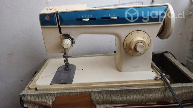 Máquina de cocer singer
