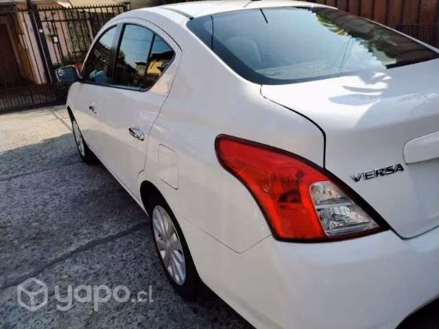Nissan versa 2016 barato