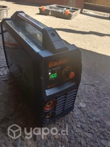 Maquina de soldar Bauker