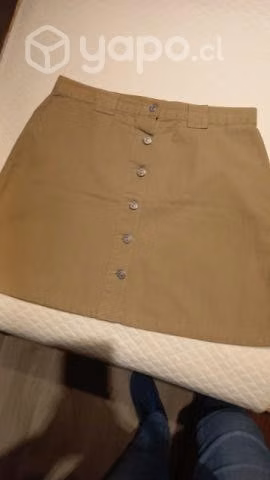 Falda nueva . Oportunidad.