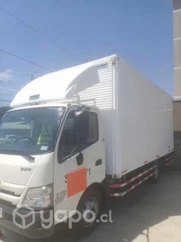 Vendo camión hino c300 817