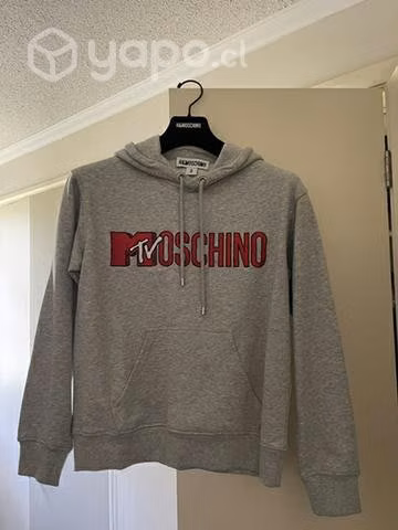 Poleron H&M x Moschino
