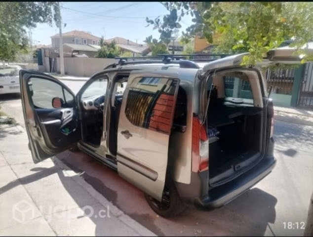 Camioneta exelente estado