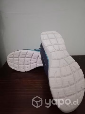 Zapatillas Skechers Memory Foam - Imagen 3