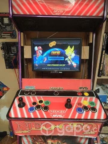 Arcade con pequeños detalles