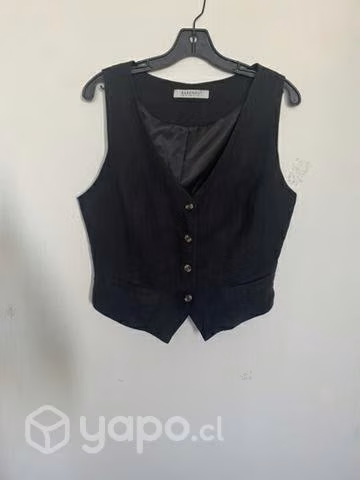 Basement Lino ! T/M Perfecto estado - Imagen 3