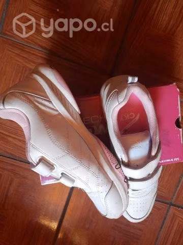 Zapatilla niña escolar