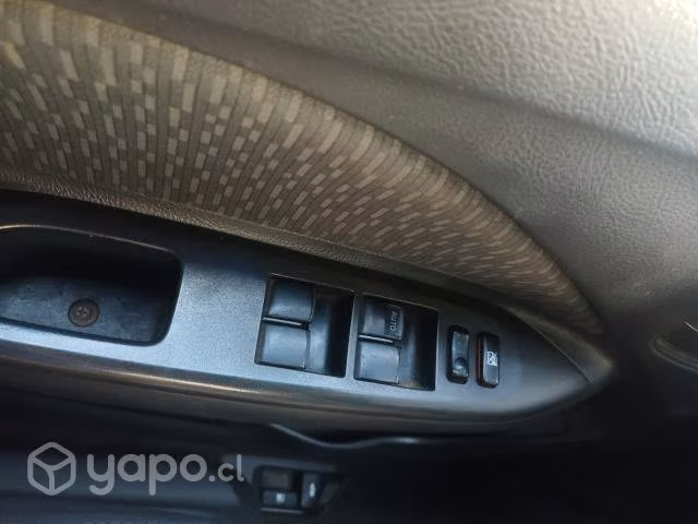 Toyota Yaris full 2010