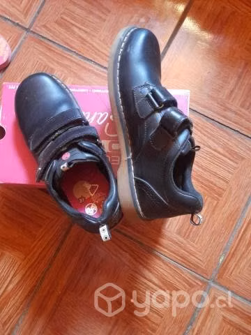Zapatos de colegio niña