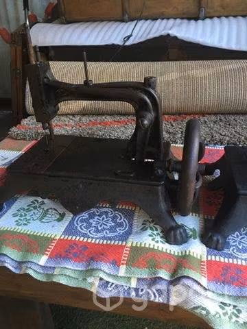 Máquinas de coser antiguas - Imagen 3