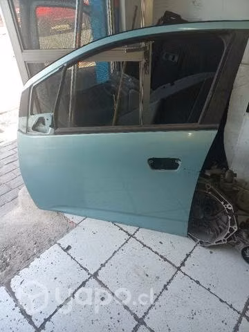 Puerta delantera izquierda chevrolet spark gt 2014