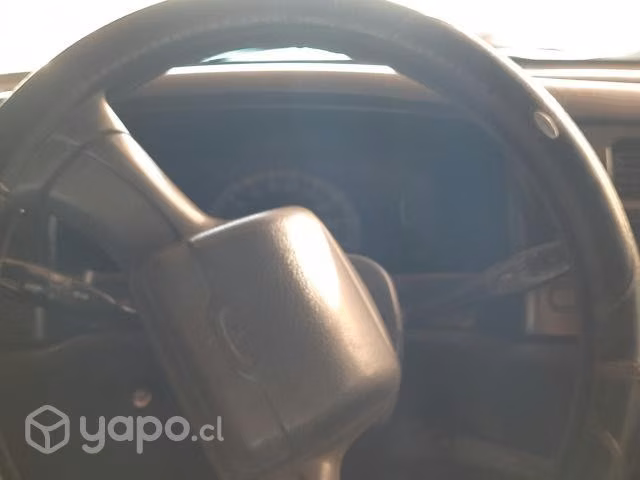 Mitsubishi l200 2000