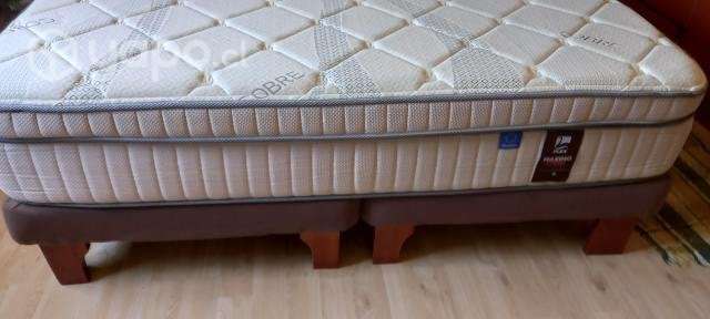 Cama King y mueble - Imagen 3