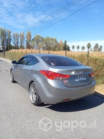 Hyundai Elantra 2011
