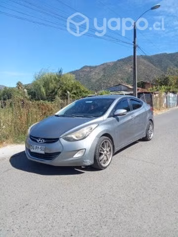 Hyundai Elantra 2011