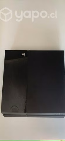 Ps4 con un control y 4 juegos