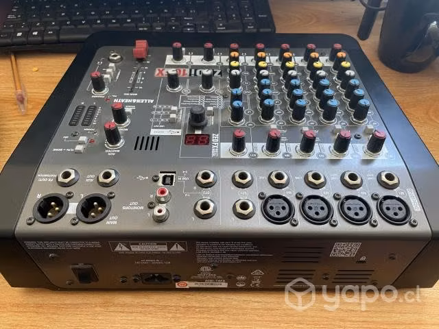 Mixer Allen & Heath ZEDi-10 FX