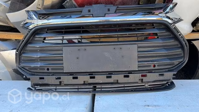 Mascara chevrolet tracker (20-23)