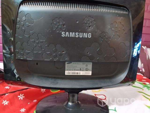 Monitor Samsung 19 pulgadas usado - Imagen 3