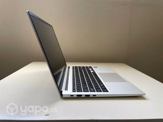 Samsung Galaxy Book2 15.6' i5-1235U 8GB RAM - Imagen 4