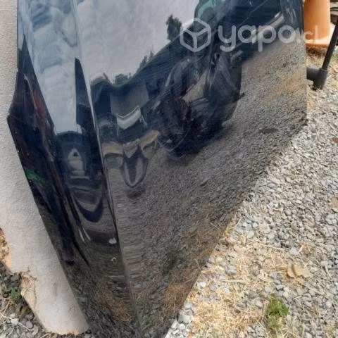 Capot Mercedes a200 año 2018 impecable - Imagen 2