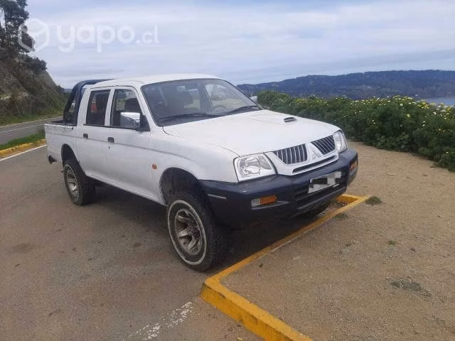 Mitsubishi l200