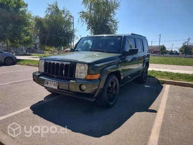 Vendo Jeep Commander