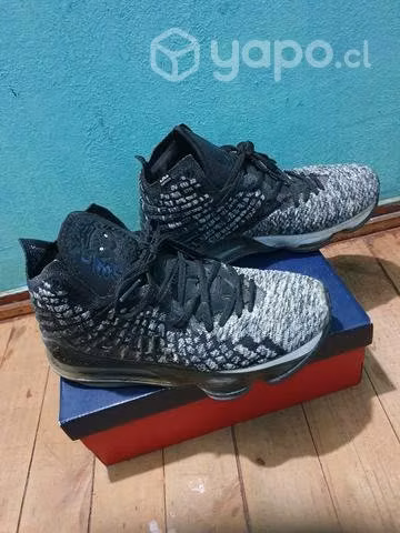 Zapatillas LeBron - Imagen 3