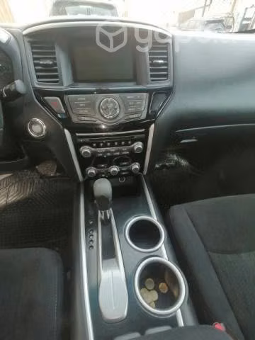 Nissan 2017 Único dueño 2 llaves origin