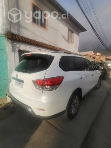 Nissan 2017 Único dueño 2 llaves origin