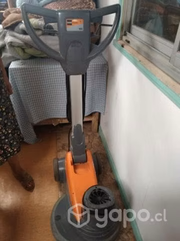 Se vende lavadora de piso