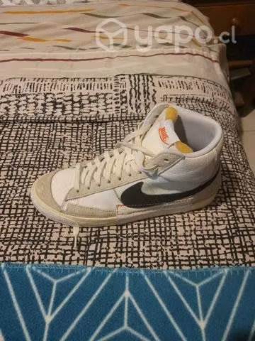 Bad bunny forum y nike originales