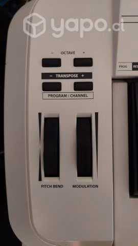 Teclado midi samson carbon 49