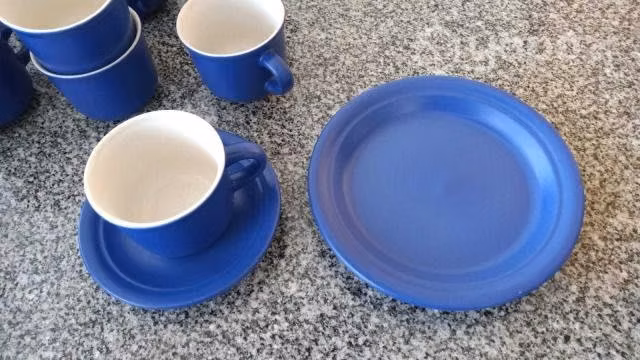 "Juego de Café Elegante en colores azul y blanco"