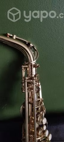 Saxofón alto
