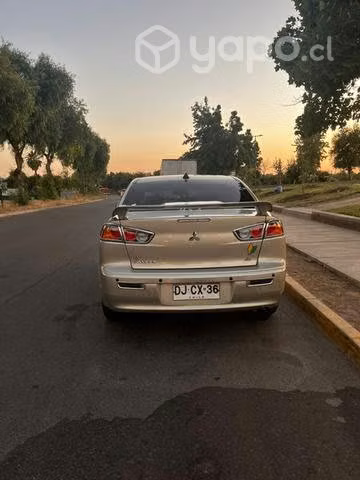 Mitsubishi lancer