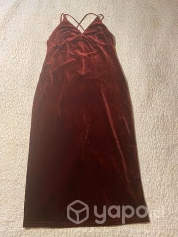 Vestido de terciopelo color burdeo talla M