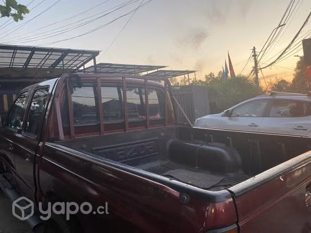 Mazda b 2000 2001