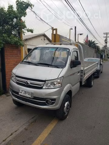 Camioneta kyc x5 plus de 1.900 kilos motor 1.8
