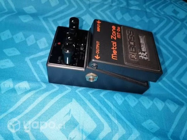 Pedal de efecto Boss Metal Zone MT-2 - Imagen 2
