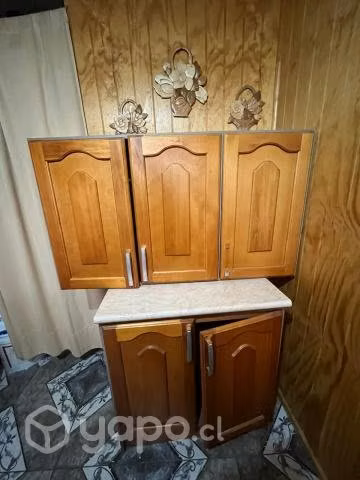 Muebles de madera con marmol