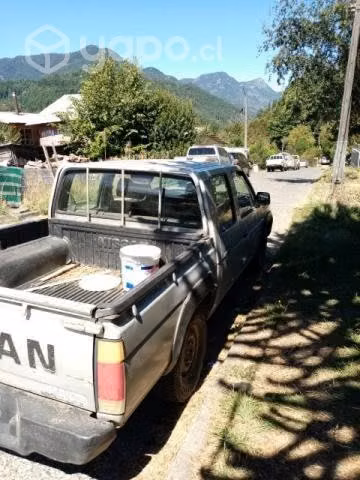 Nissan 1999