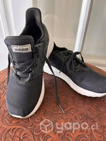 Zapatilla runninig Adidas como nuevas - Imagen 3