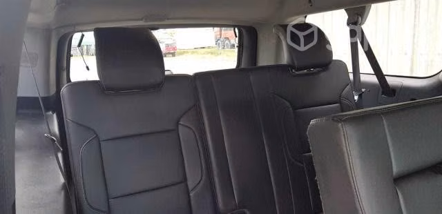 Chevrolet suburban 2016